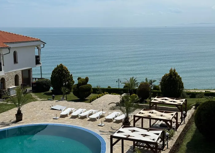 Sun Coast By The Sea *