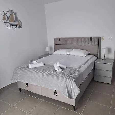 Sun Coast By The Sea