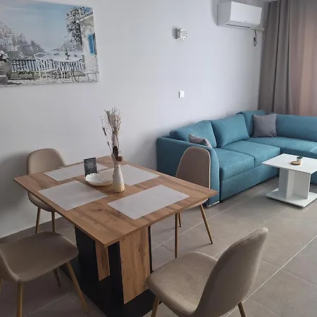 Sun Coast By The Sea Apartament Święty Włas