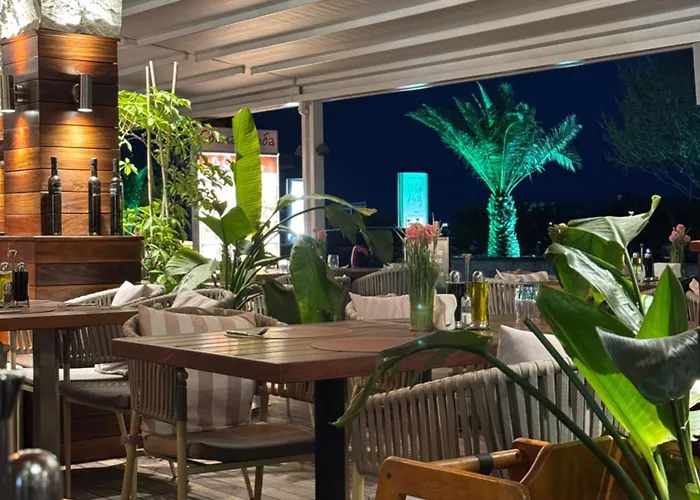 Sun Coast By The Sea Apartament